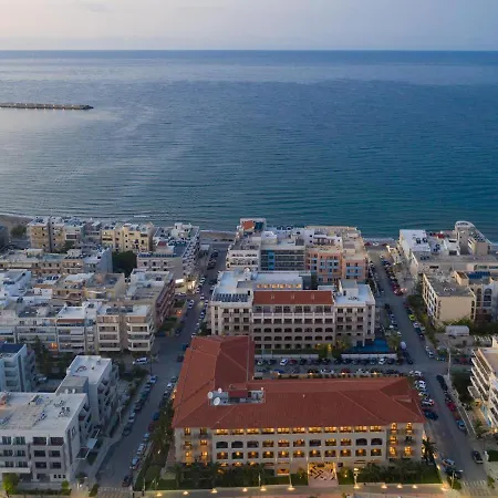 Theartemis Palace 4*