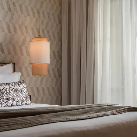 Theartemis Palace 4*