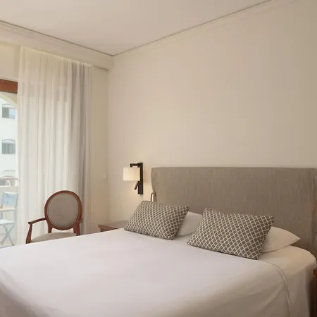 호텔 Theartemis Palace