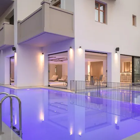 Theartemis Palace Hotel 4*