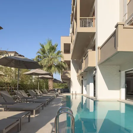 Theartemis Palace 4*