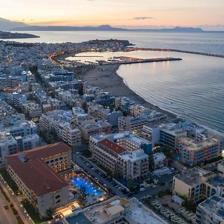 Theartemis Palace Hotell 4*