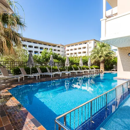 ホテル Theartemis Palace 4*