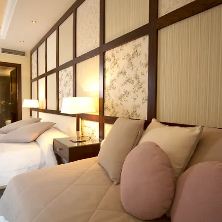 Hotell Theartemis Palace 4*