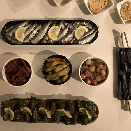 Отель Theartemis Palace 4*