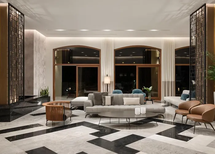 Ξενοδοχείο Theartemis Palace 4*