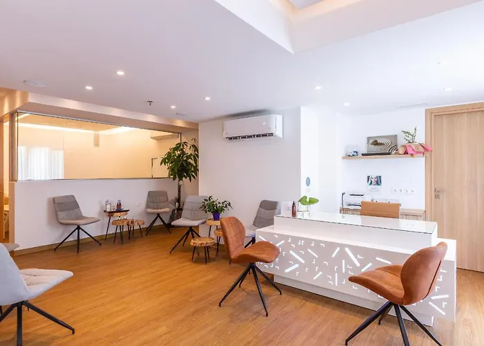 Ξενοδοχείο Theartemis Palace 4*