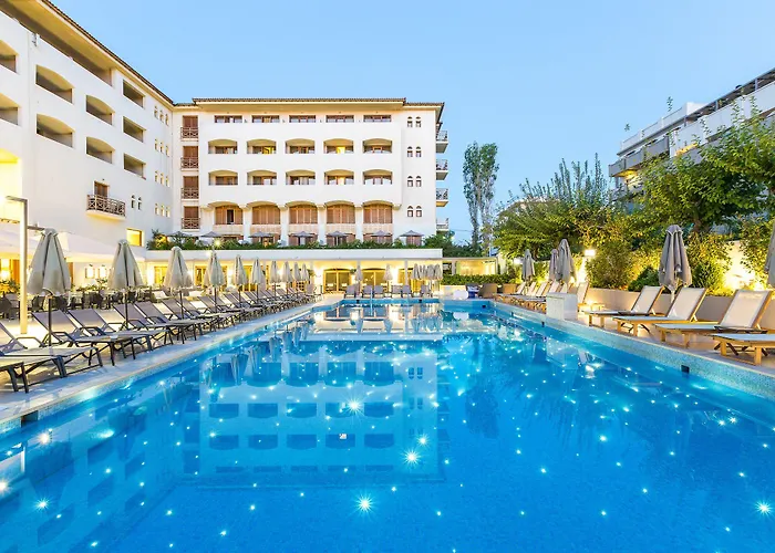 Otel Theartemis Palace 4*