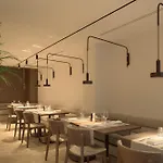 Theartemis Palace 호텔