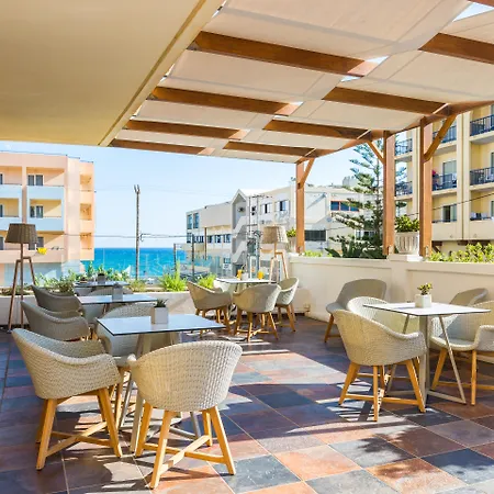 Theartemis Palace Hotel 4*