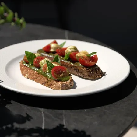 Theartemis Palace 4*