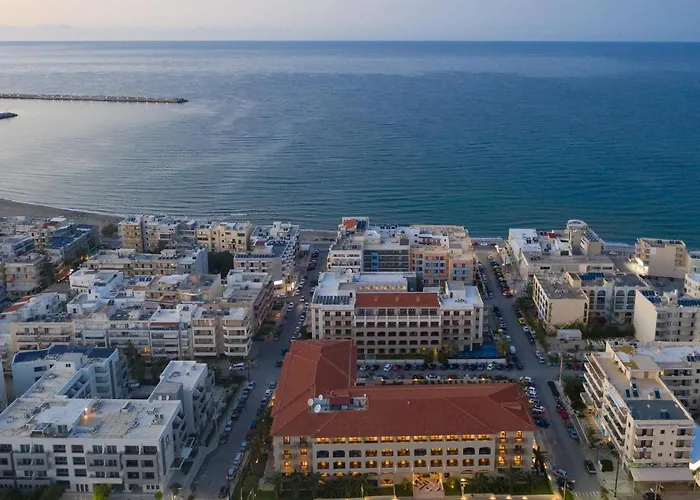 Theartemis Palace 4*