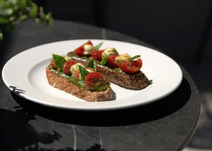 Theartemis Palace 4*